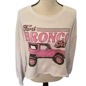 Women’s Ford Bronco Girl Cropped Sweatshirt Size Large White Pink Bronco Logo